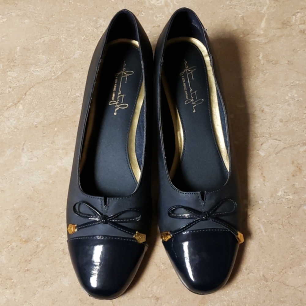 SOFT STYLE BY HUSH PUPPIES BLUE LOW HEEL